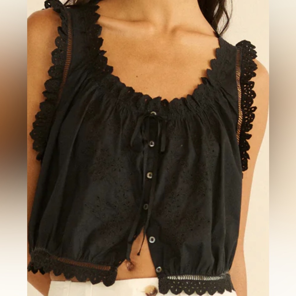NWT! Super Cute! DÔEN Traveler Top